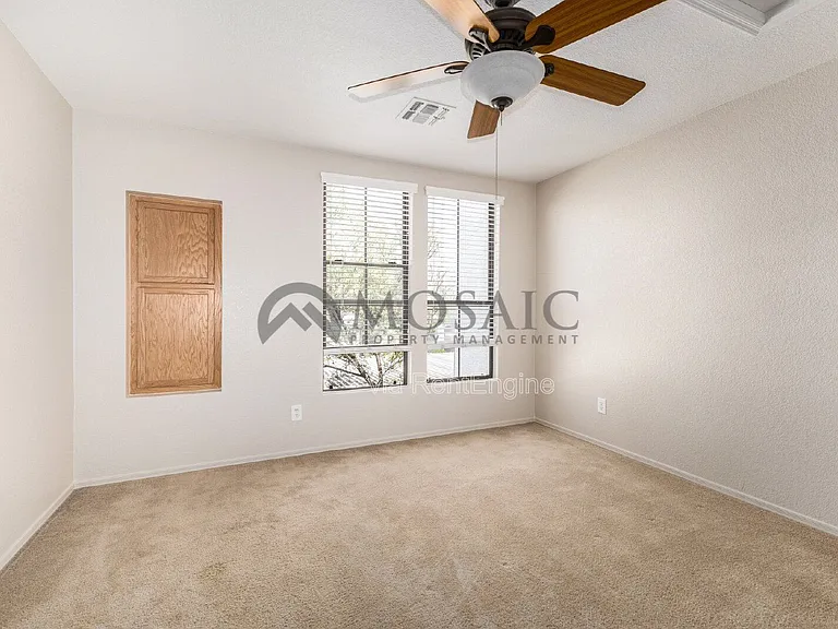 280 S Elizabeth Way #27 — Photo 18
