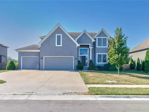 907 Kodiak St, Raymore, MO 64083