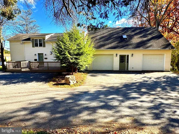 1836 Waddle Rd, State College, PA 16803