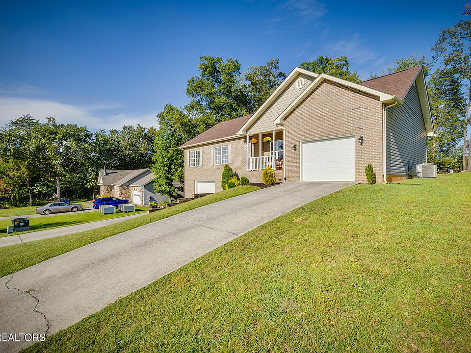 1st image of 8212 Broken Rock Ln