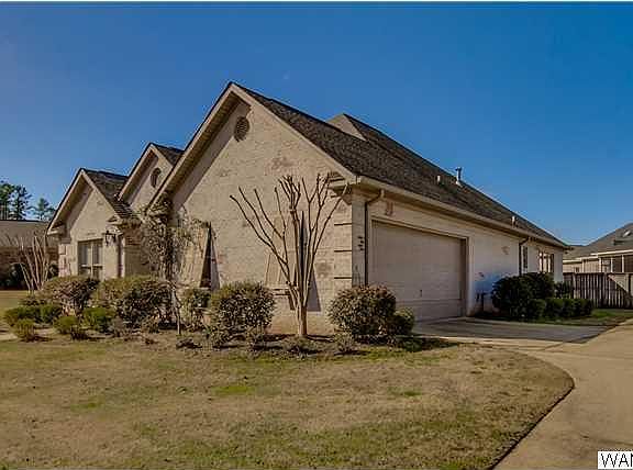 2nd image of 10 Signal Hill Cir