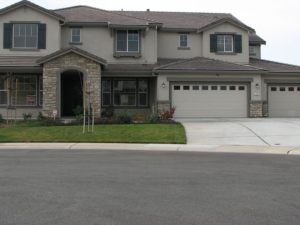 1st image of 638 Aldwych Ct
