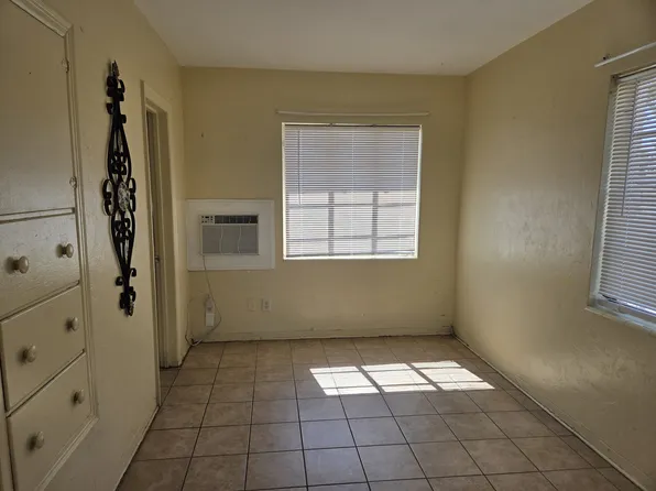 2808 Beach Blvd S, Saint Petersburg, FL