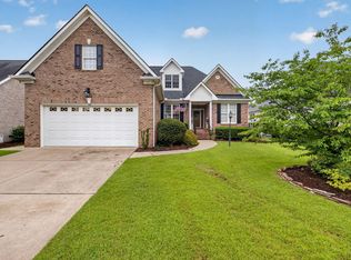 548 Walapai Dr, Fuquay Varina, NC 27526