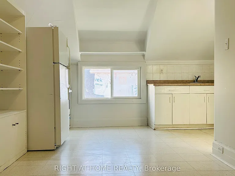 60 Long Branch Ave #3 — Photo 2