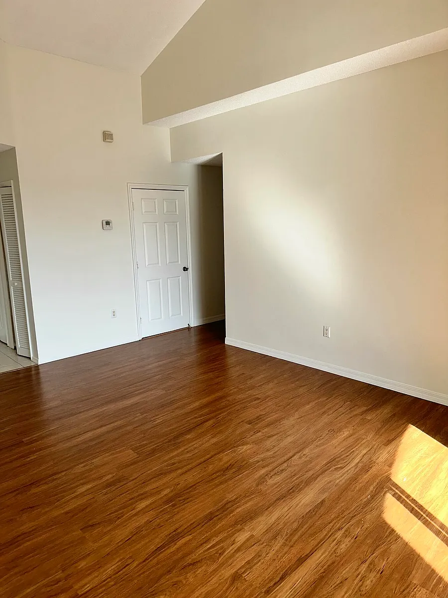 Building Photo - 7085 Nova Dr #320