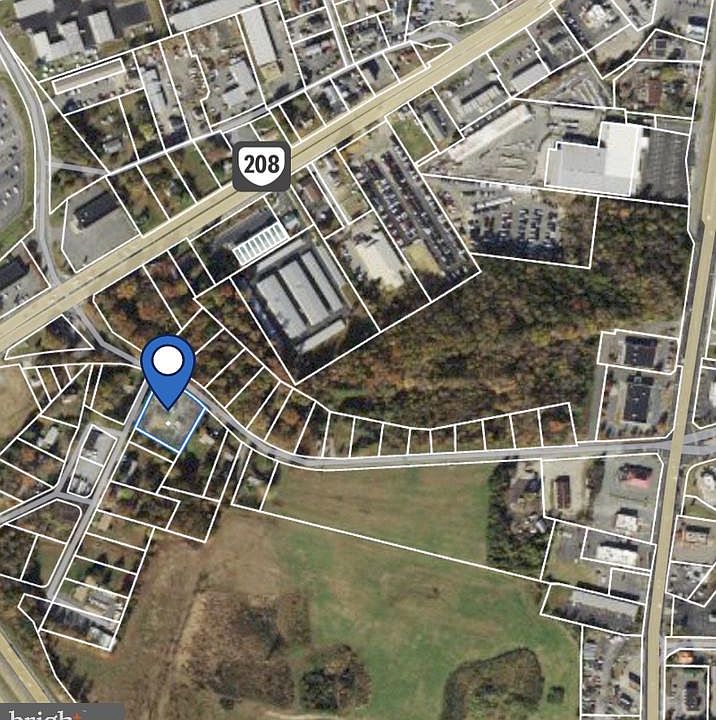 2nd image of 4804 Hood Dr