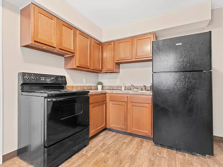 Coves at Columbus on Arborwood Drive — Photo 8
