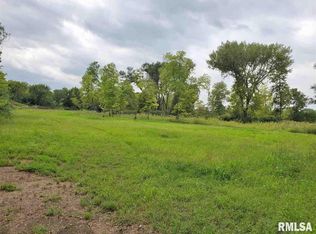 2501 S 2nd St, Pekin, IL 61554