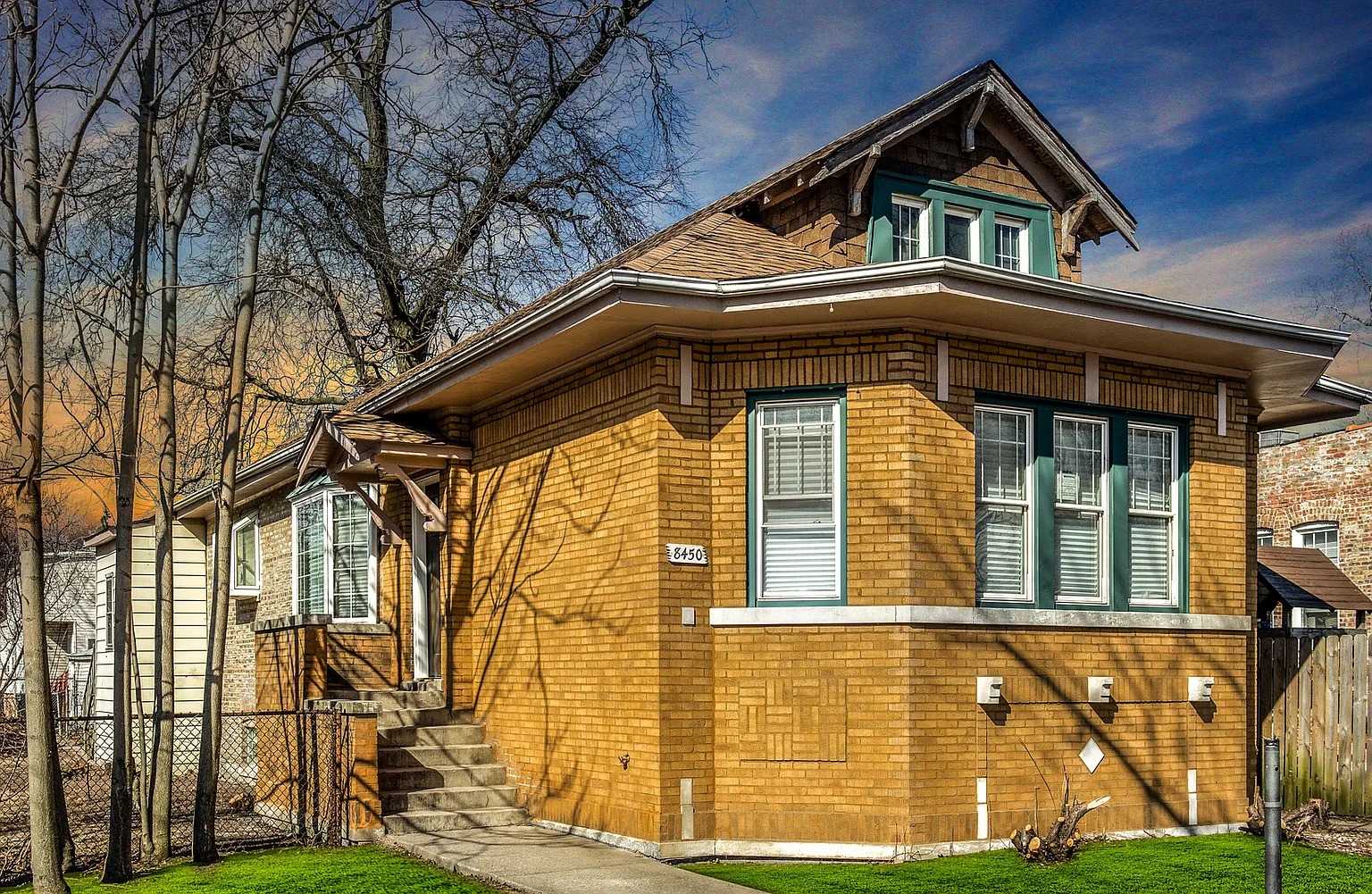 8450 S Sangamon St photo 1