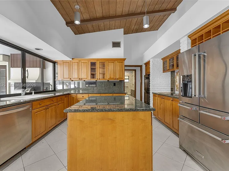 15305 SW 74th Ct — Photo 24