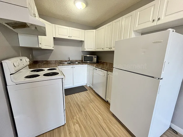 295 Columbia Blvd W #210B — Photo 4