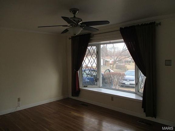2nd image of 1035 Loveland Dr