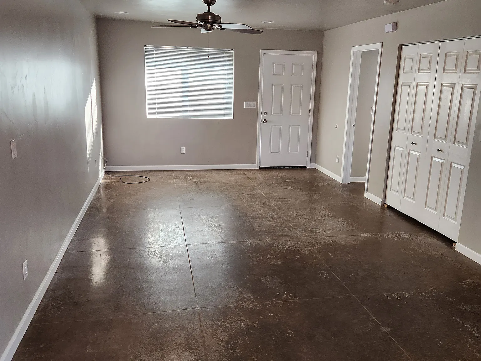 2 bed, 900 sqft, $1,500 — Photo 4