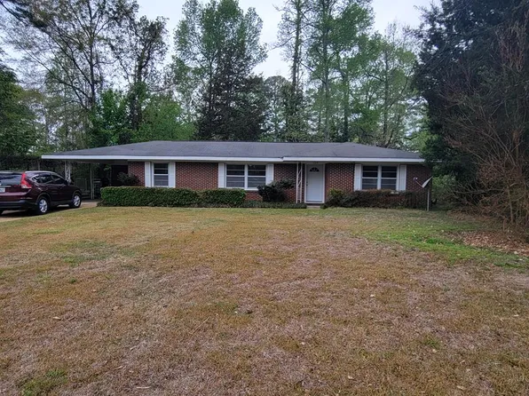 139 Brookwood Cir, Ozark, AL 36360