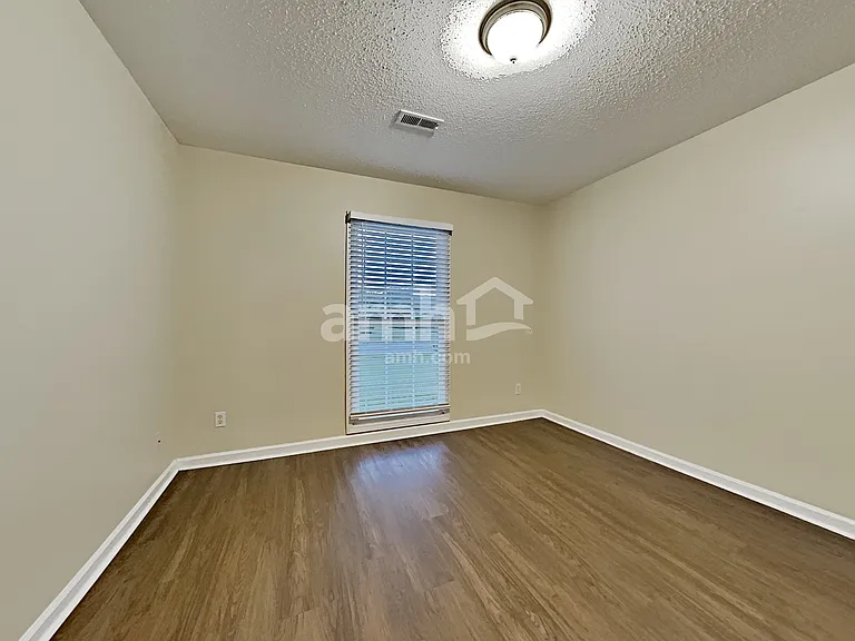 2338 Sir Edward Ln — Photo 17