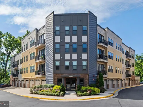 43091 Wynridge Dr #201, Ashburn, VA 20148