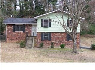 920 Hogan Rd, Rossville, GA 30741