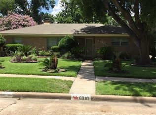 6010 McKnight St, Houston, TX 77035