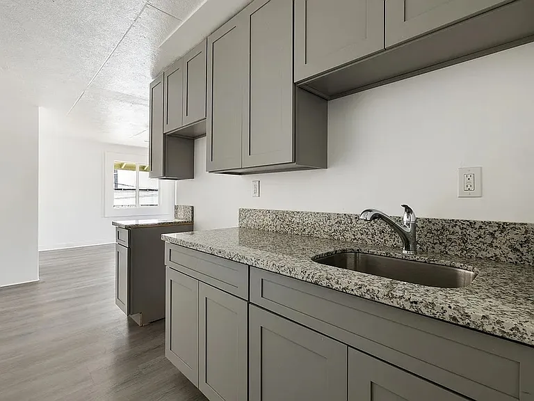 718 Kamuela Ave — Photo 3