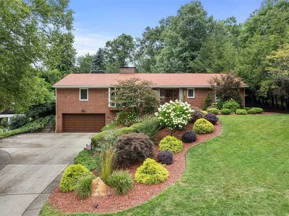 2 Couch Farm Rd, Pittsburgh, PA 15243