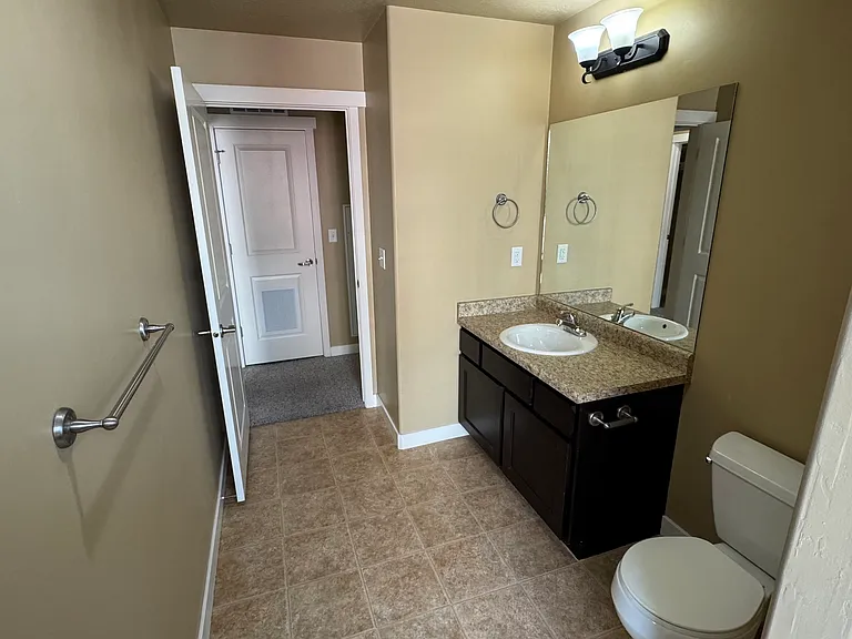 4276 S Main St — Photo 12