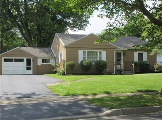 39 Woodrow Rd, Batavia, NY 14020