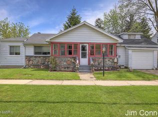 2152 Rowe Ave NE, Grand Rapids, MI 49505