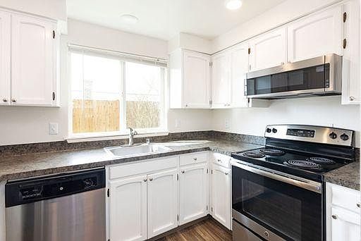 1st image of 17527 83rd Pl NE APT B
