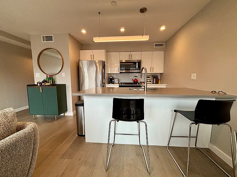 244 Hanover St #510 — Photo 5