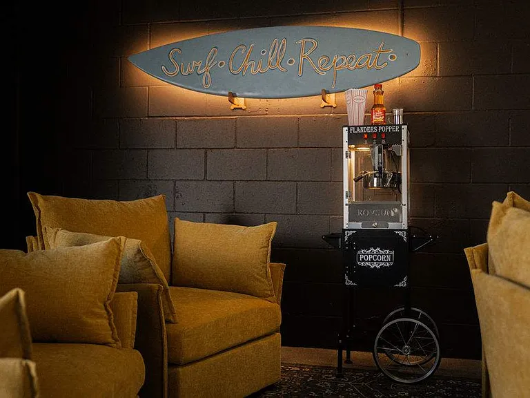 Building's Lounge