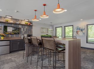 Lakeside Apartments, Lisle, IL 60532