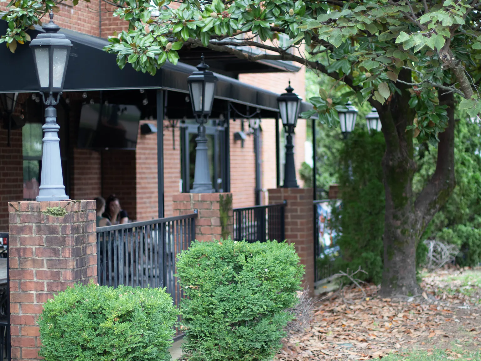2 bed, 2.5 bath, 1127 sqft, $1,700 — Photo 1