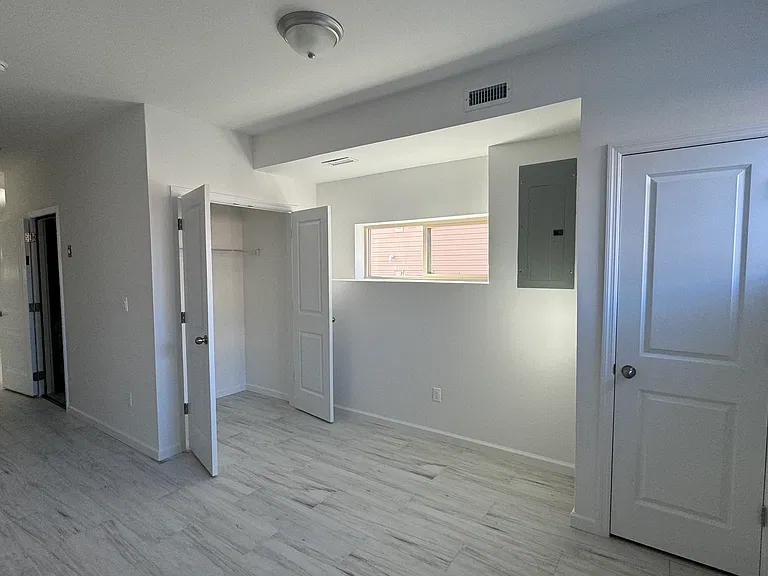 98 Monahan Ave — Photo 12