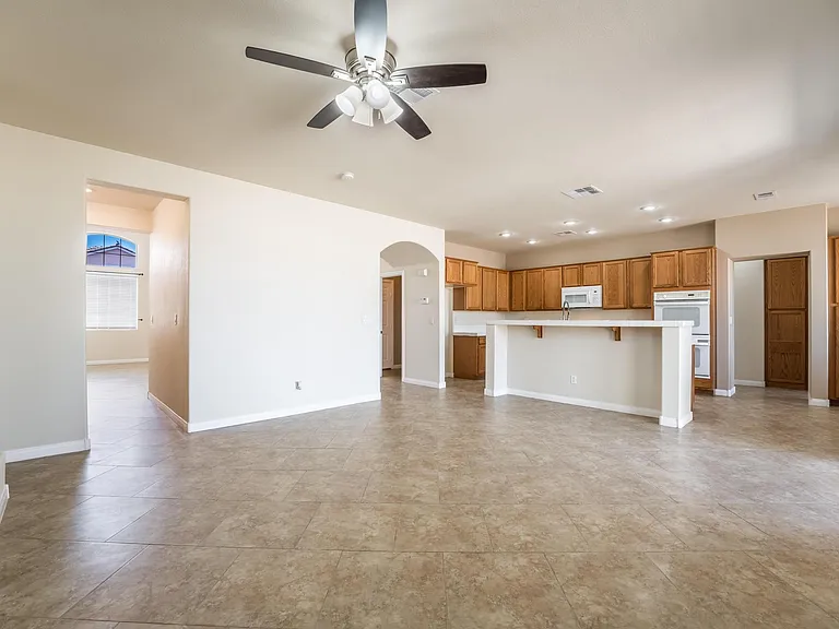 4828 Whisper Lake Ave — Photo 25