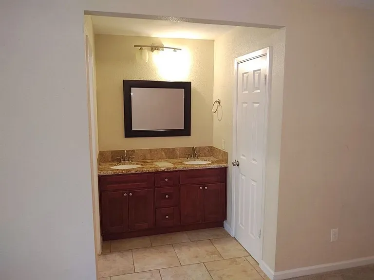 2607 Quiver Ln — Photo 13