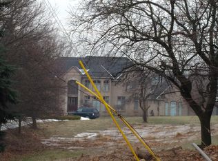 49633 Seven Mile Rd, Northville, MI 48167