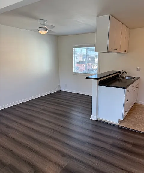 702 Manhattan Ave #D — Photo 1