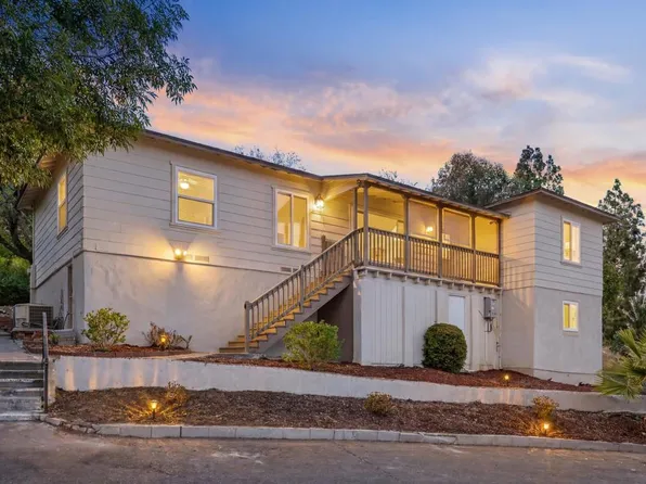 3860 Rogers Rd, Spring Valley, CA 91977