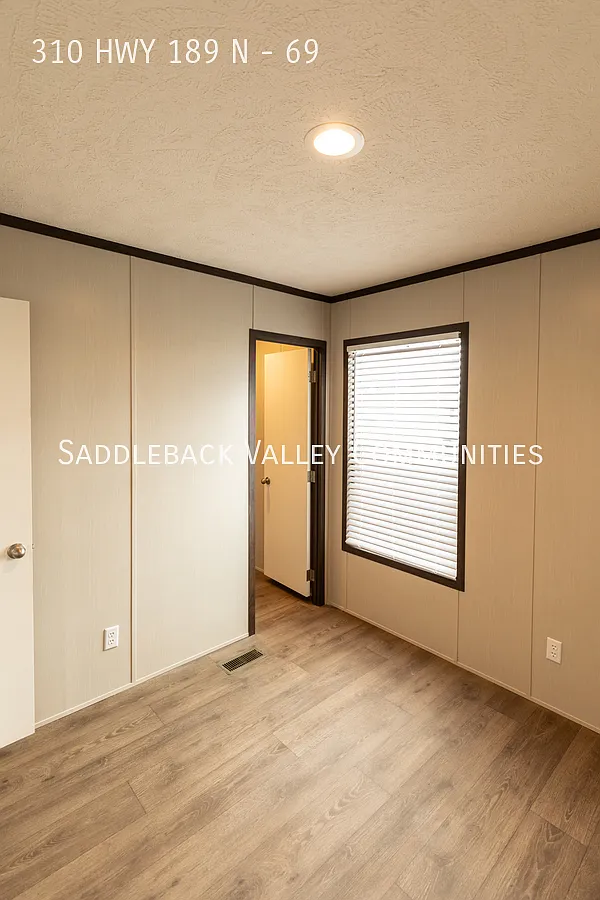 Cozy and Modern New Home — Photo 2