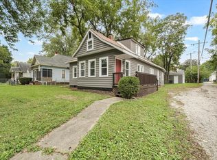 105 S Poplar St, Urbana, IL