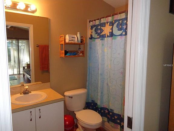 5th image of 1313 Francis Ave
