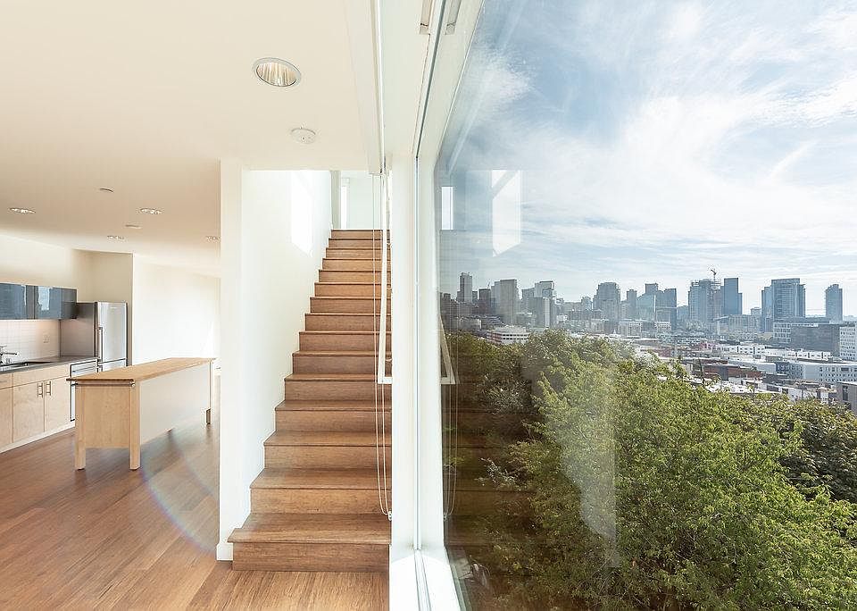 1st image of 703 Bellevue Ave E #218