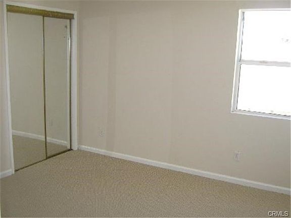 5th image of 818 S Flower St APT 3