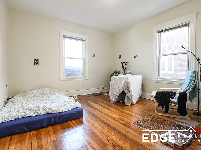 38 Lawton St #1 — Photo 7