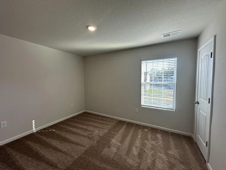 3003 Crescent Lake Ln — Photo 11
