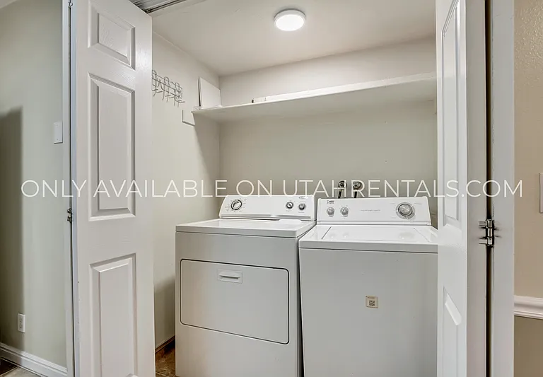 909 N 500 W #3 — Photo 13