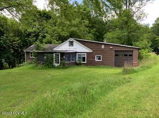 3720 Main St, Willsboro, NY 12996