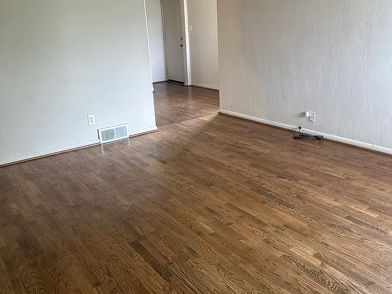136 F St NW — Photo 8