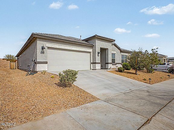 2nd image of 13070 N Malia Moon Rd